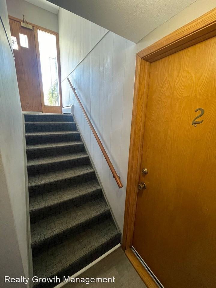 1229 4 1/2 St NW - Photo 2 of 15