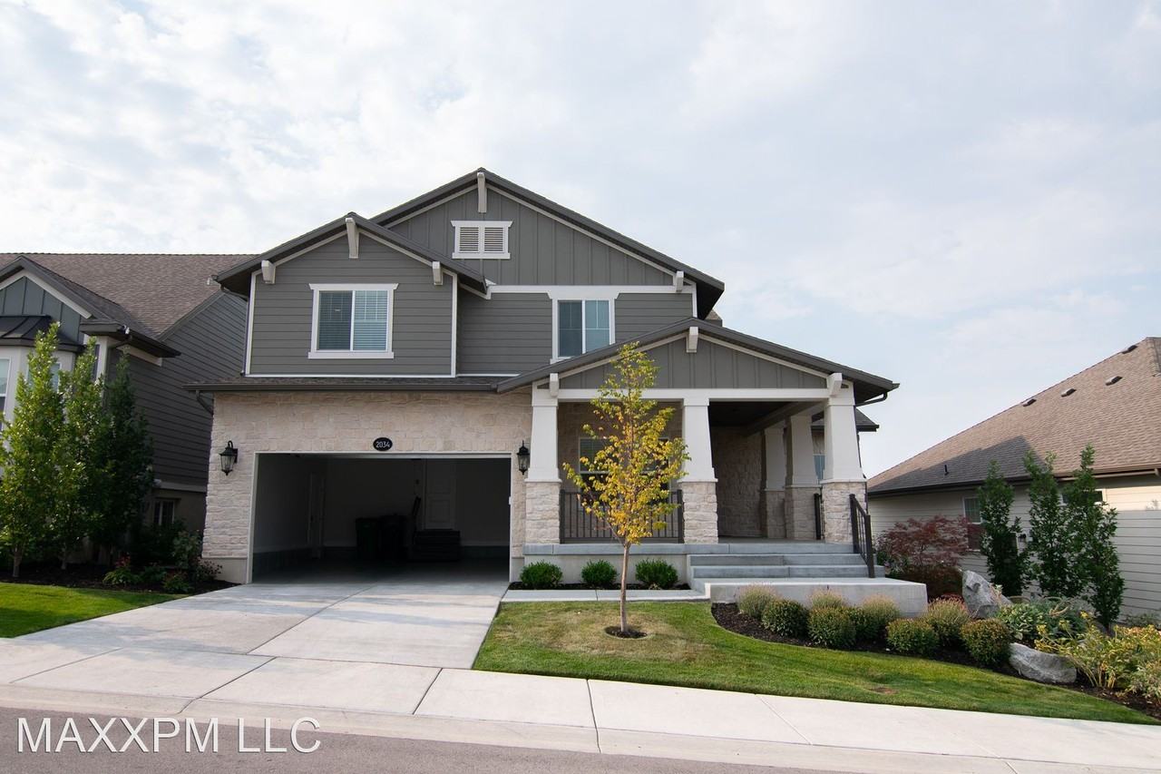 2034 E Pepper View Cir - Photo 2 of 50