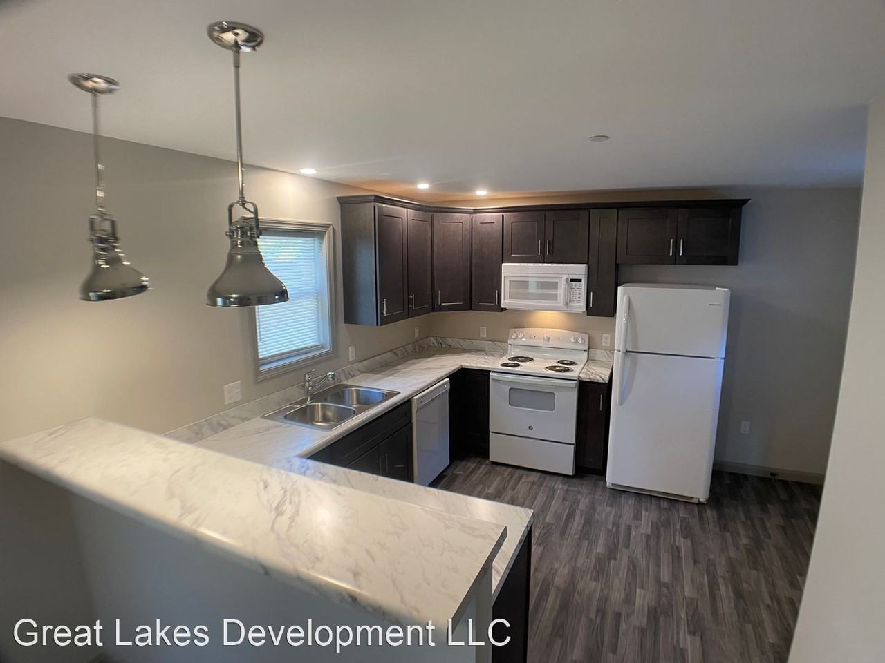 425 Cherry Street - Photo 2 of 50