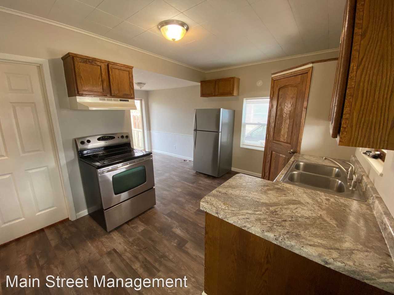 612 Birch St - Photo 2 of 7