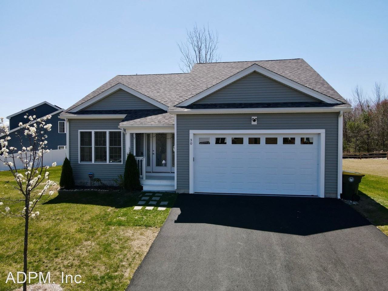 30 Candlelight Ln - Photo 2 of 28