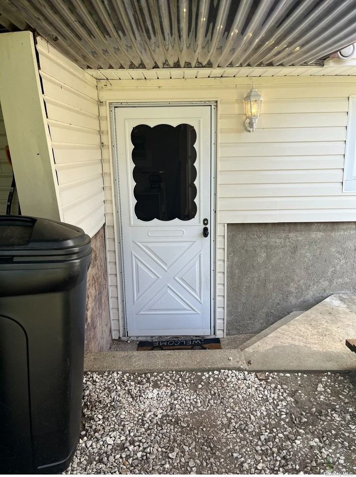 33 Ruth St - Photo 2 of 9