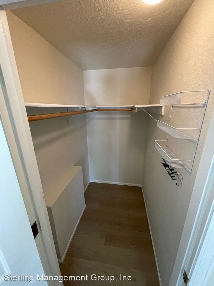 1378 T St - Photo 2 of 7