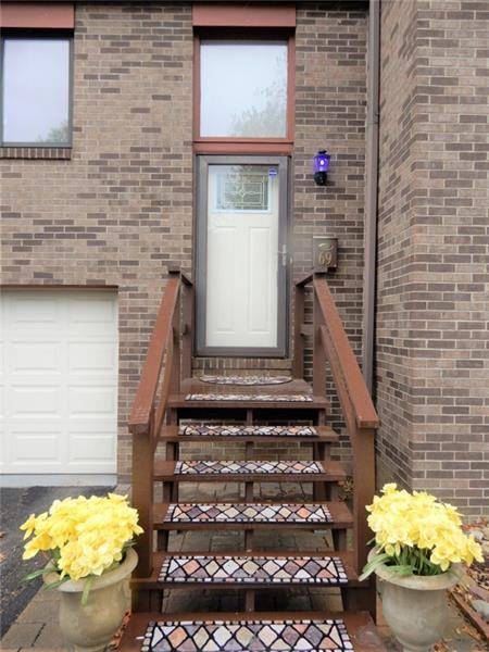 69 Universal St - Photo 2 of 20