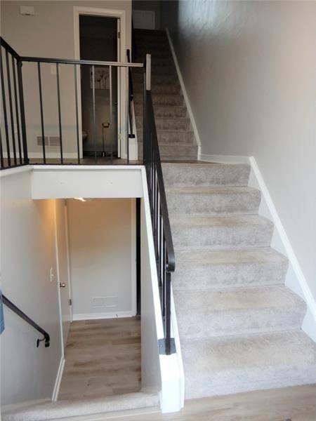 69 Universal St - Photo 3 of 20