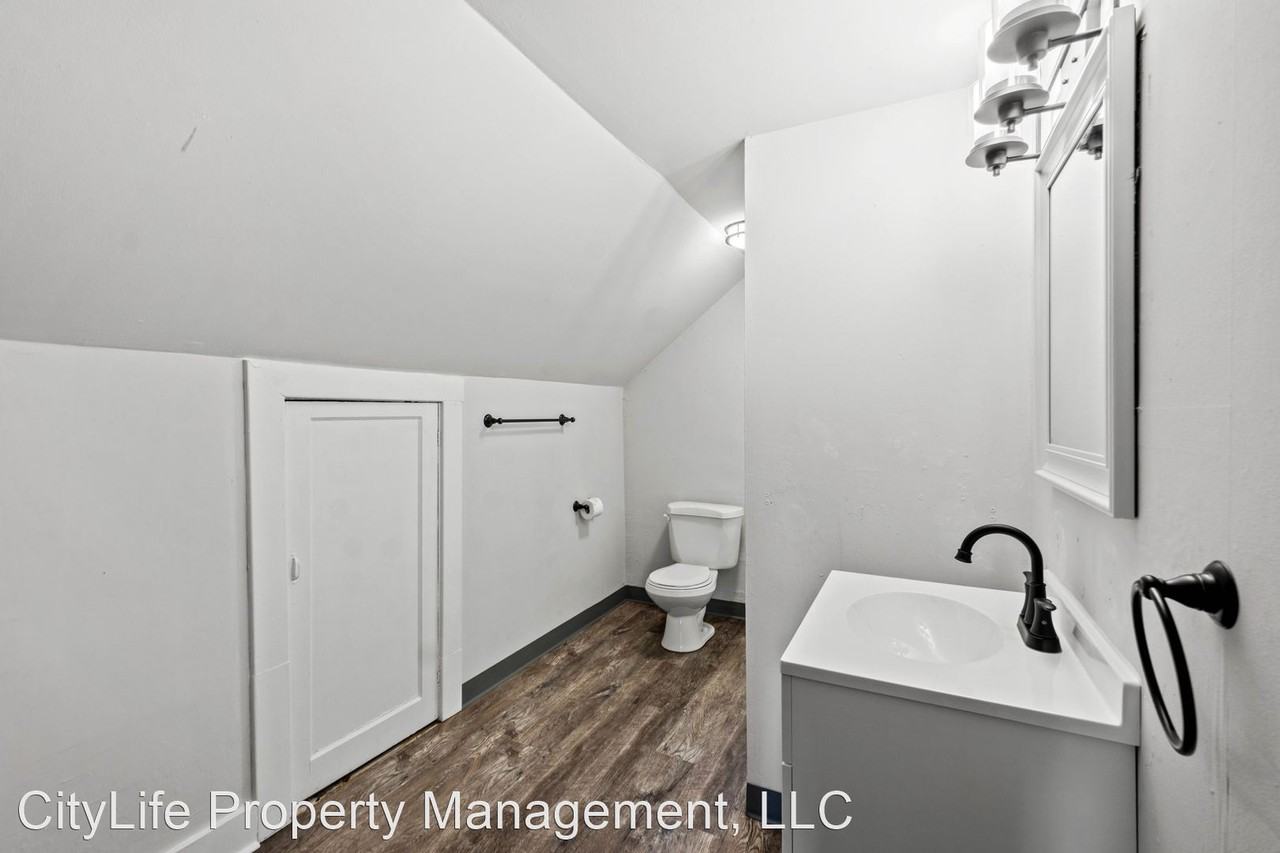 2506 School Street - Photo 2 of 23