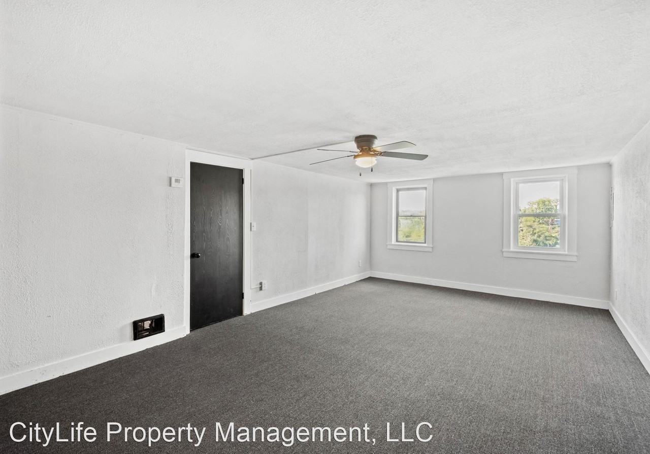 2506 School Street - Photo 3 of 23