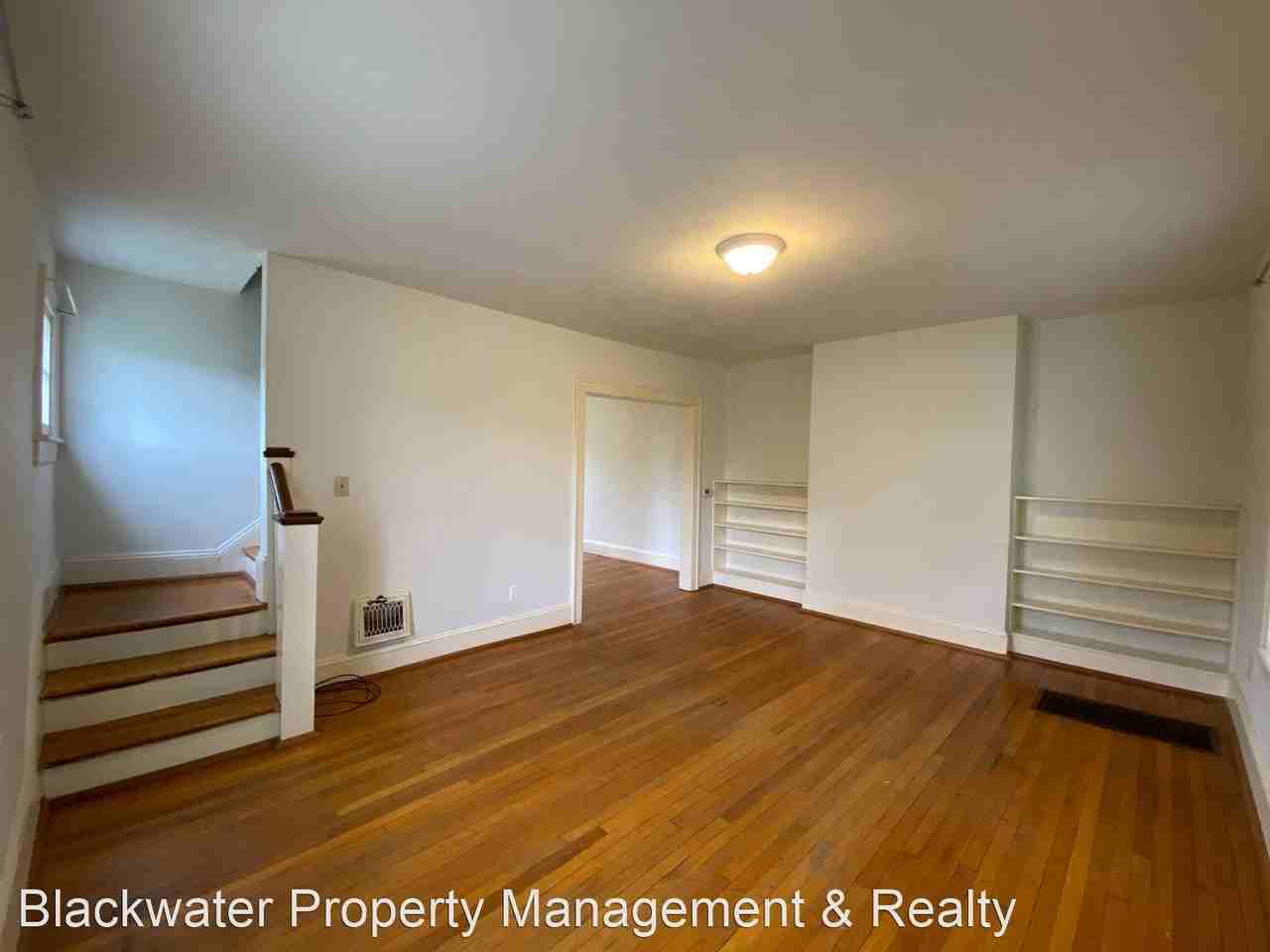 Oak St - Photo 2 of 19