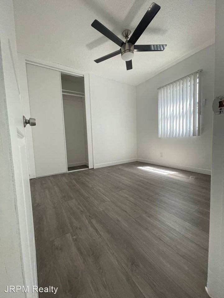 2619-2631 Brighton Ave - Photo 3 of 8