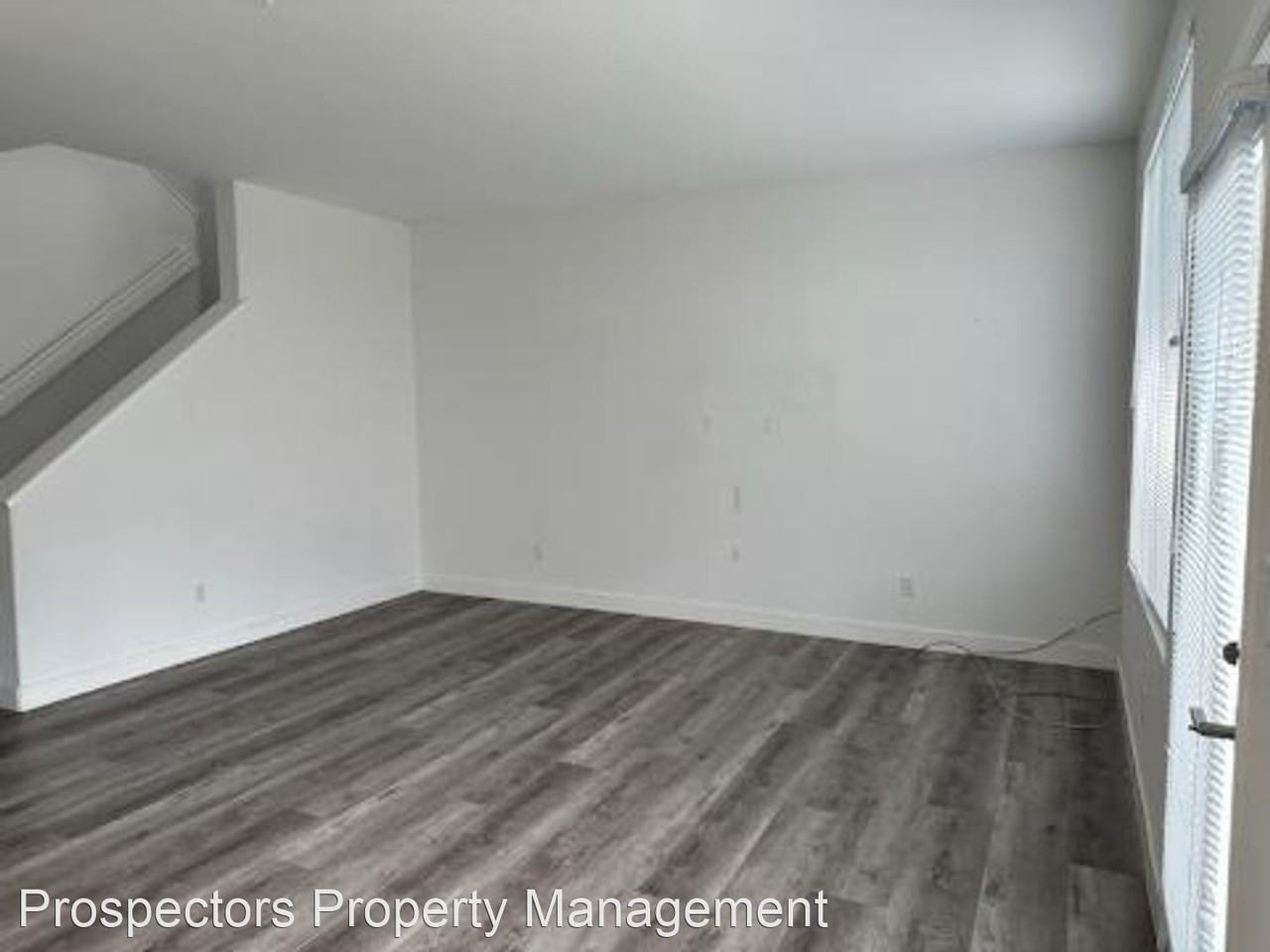 16260 San Ramon Dr - Photo 3 of 9