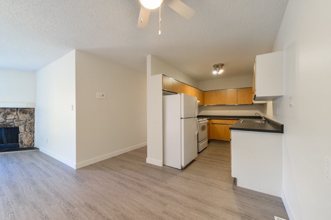Warwick Apartments - Photo 2 of 15