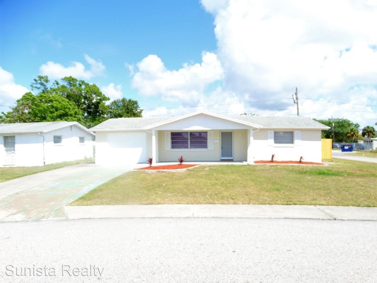 4146 Shoreline Dr, Elfers, FL 34652 3 Bedroom House for 1,400/month