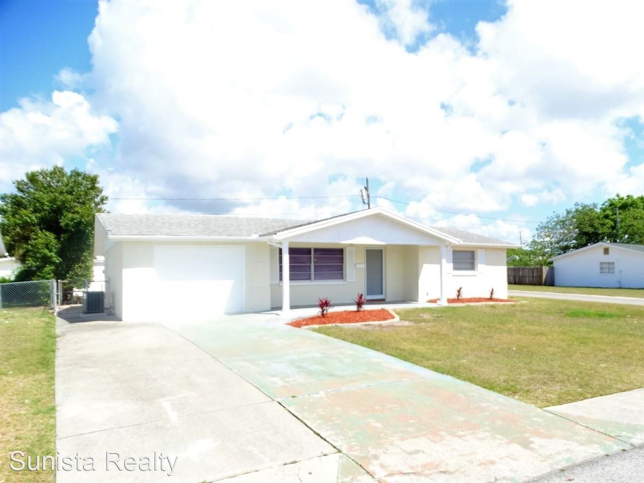 4146 Shoreline Dr - Photo 3 of 32