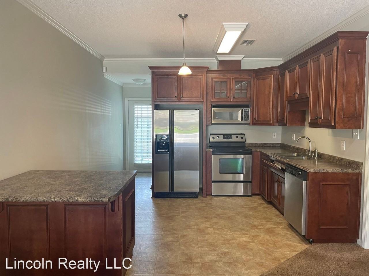 103 S. West St * - Photo 3 of 8