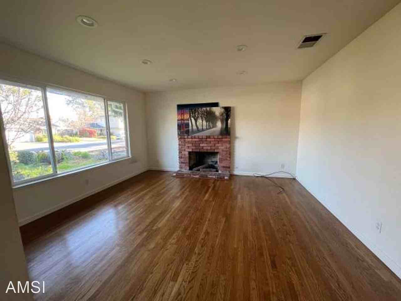 4543 Angeles Ave - Photo 3 of 6