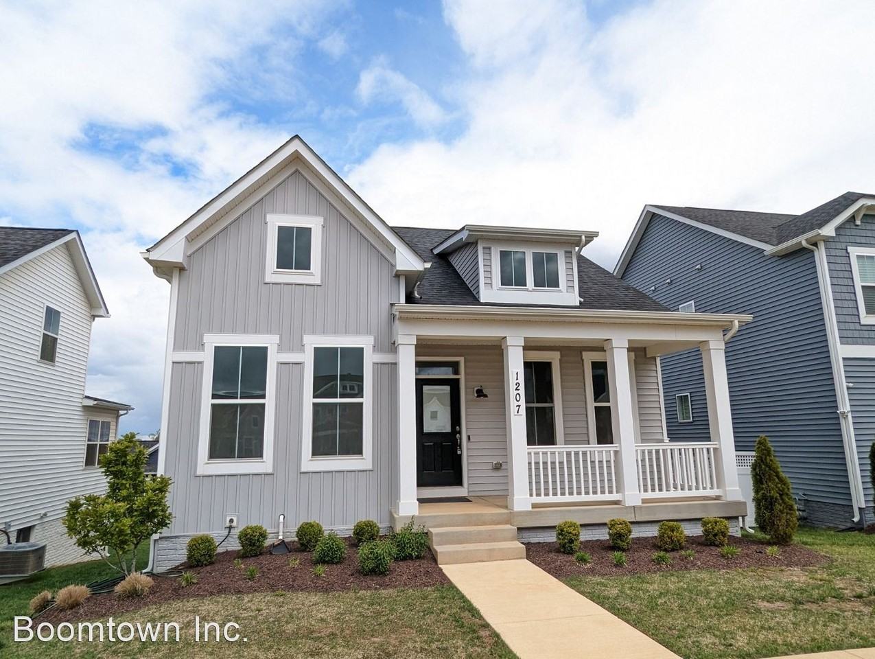 1207 Marsalis Pl - Photo 2 of 50