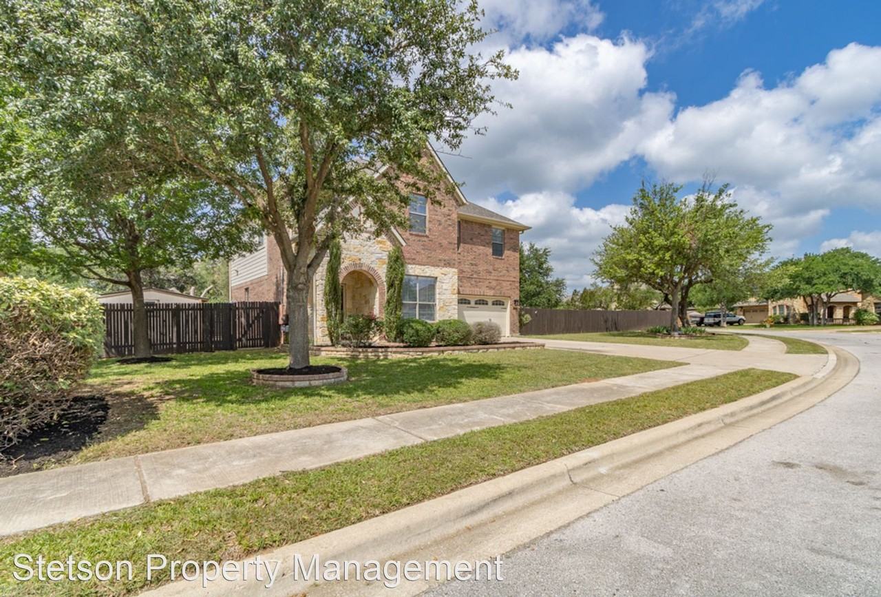 3520 Chalkstone Ln - Photo 3 of 46