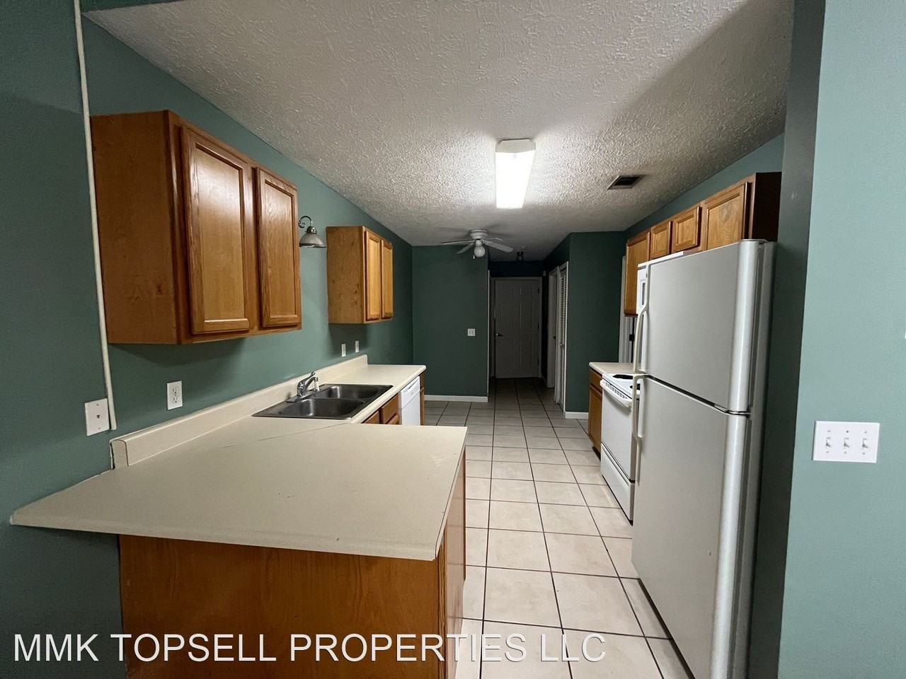 2108 Anne Ave - Photo 2 of 9