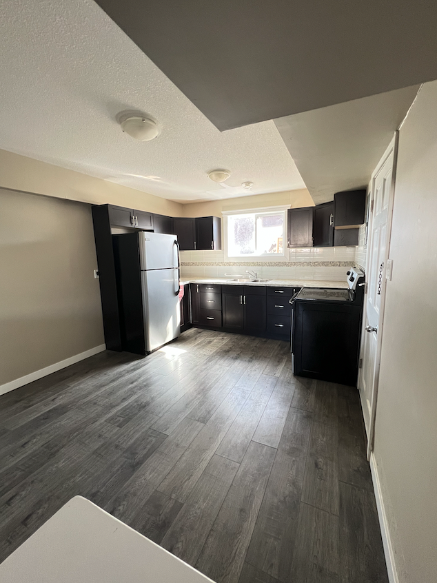 2477 Francis St Apartments in Al Ritchie, Regina, SK S4N 2R1 Zumper