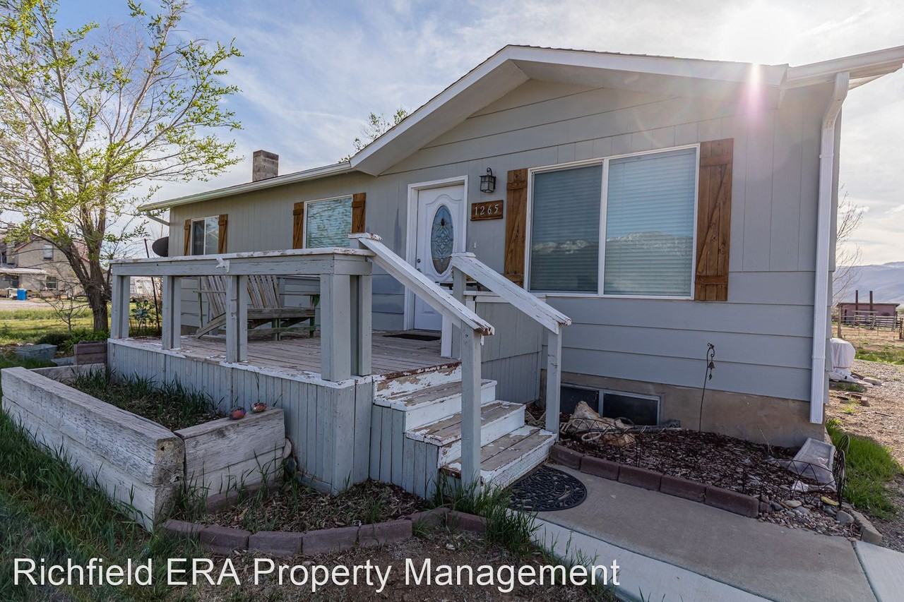 1265 N Brooklyn Rd - Photo 2 of 24