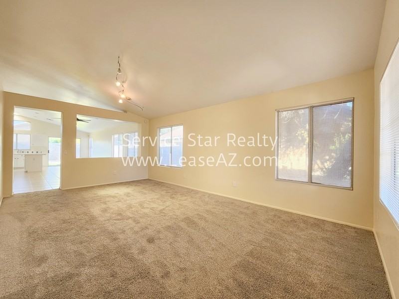 2281 E Derringer Way - Photo 2 of 30