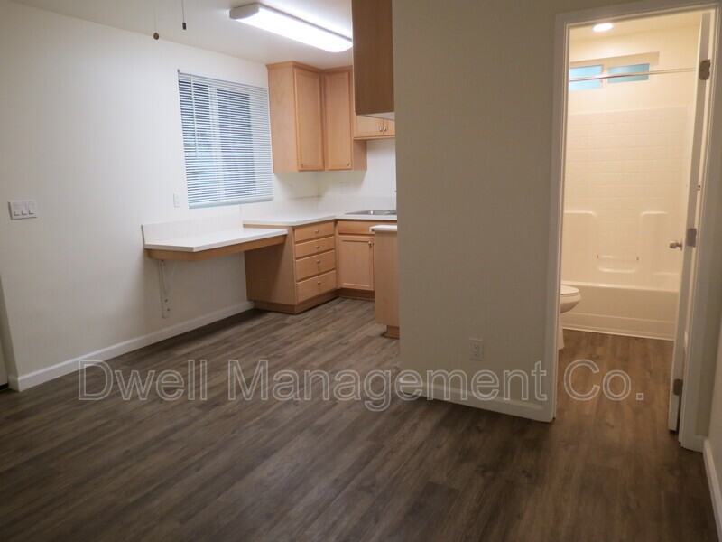 4545 1/2 Upland St - Photo 4 of 13
