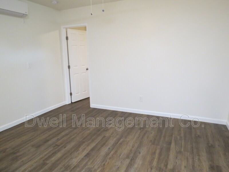 4545 1/2 Upland St - Photo 6 of 13