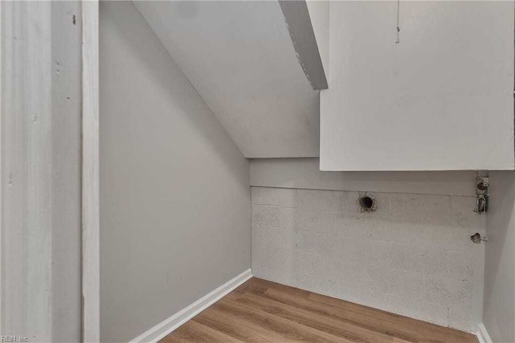 406 Hiden Blvd - Photo 3 of 37