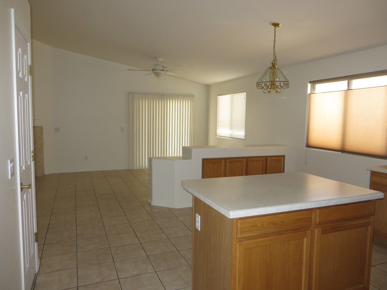 570 W Faith Dawn Ct - Photo 2 of 15