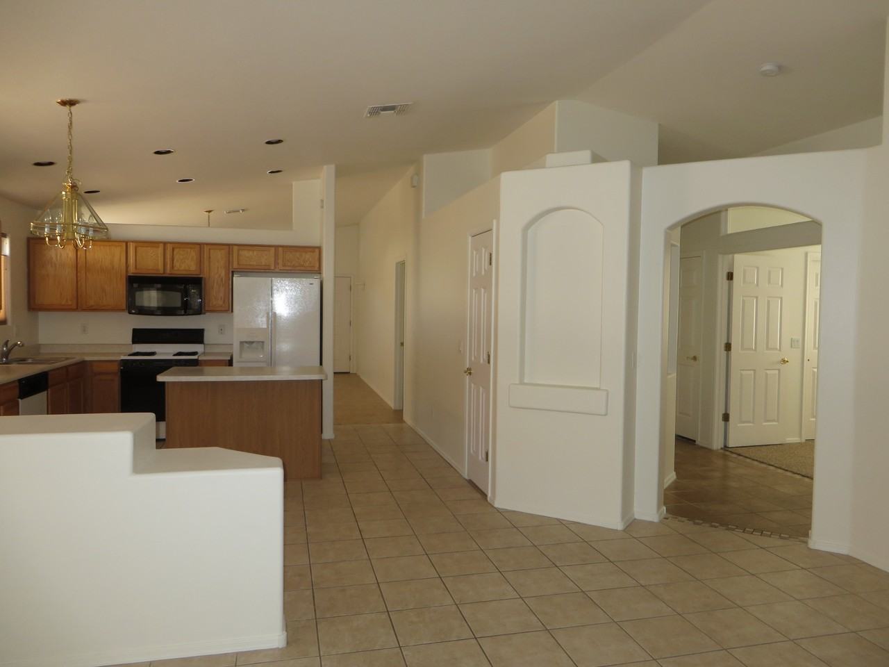 570 W Faith Dawn Ct - Photo 3 of 15