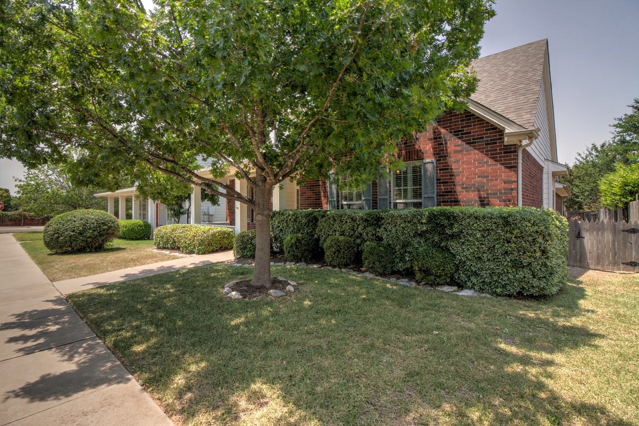 106 Summers Grn - Photo 2 of 36