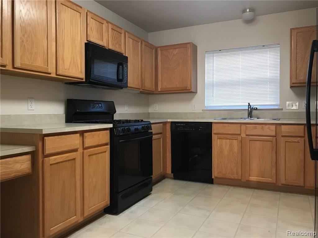 3107 Promenade Cir - Photo 2 of 21