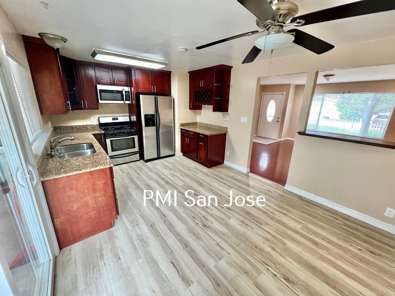 3185 Garden Ave - Photo 2 of 12