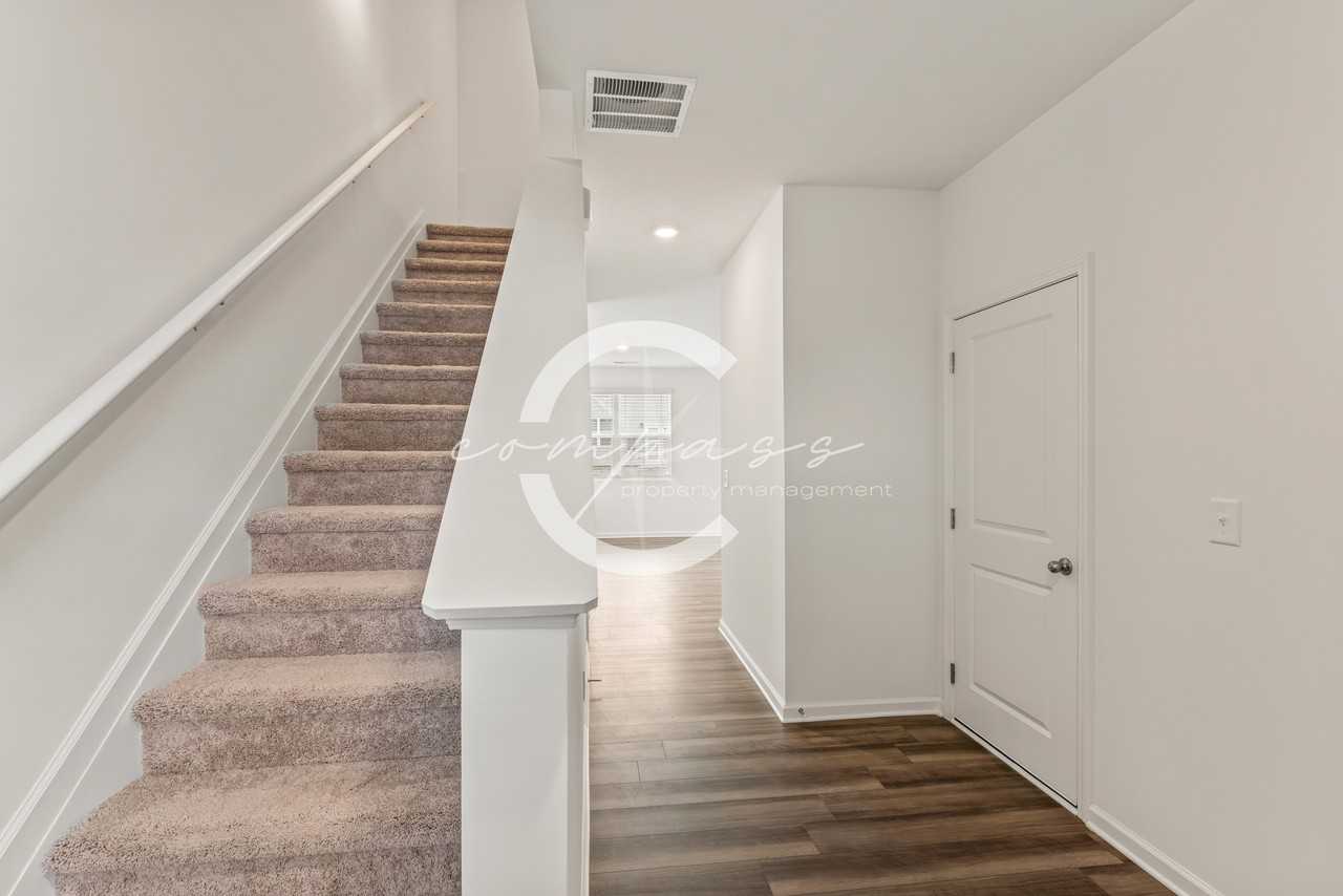 451 Union Station St - Photo 2 of 24