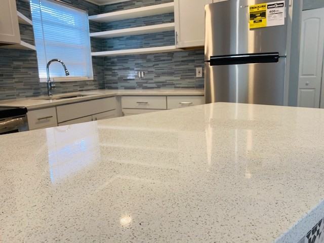 1831 10th St N - Photo 3 of 19