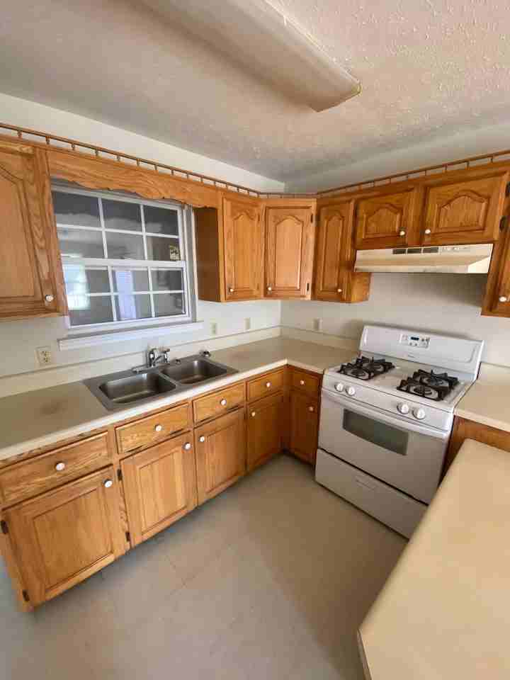 None 131 - Photo 2 of 9