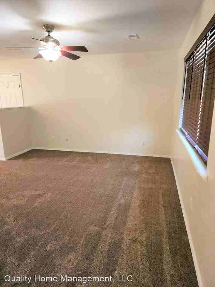 312 Knoxberry Dr - Photo 2 of 23