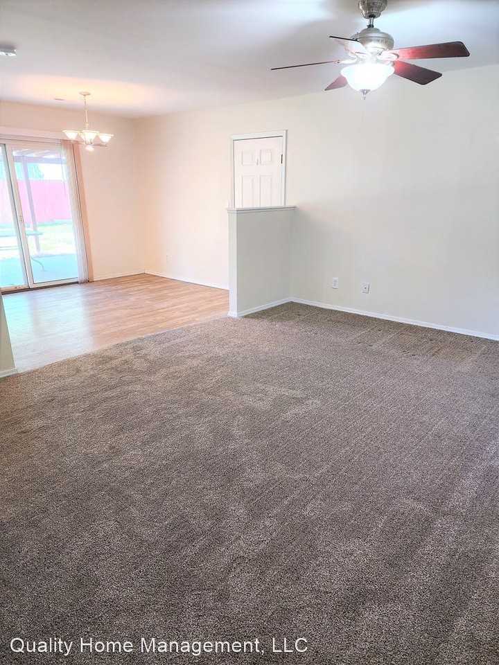 312 Knoxberry Dr - Photo 3 of 23