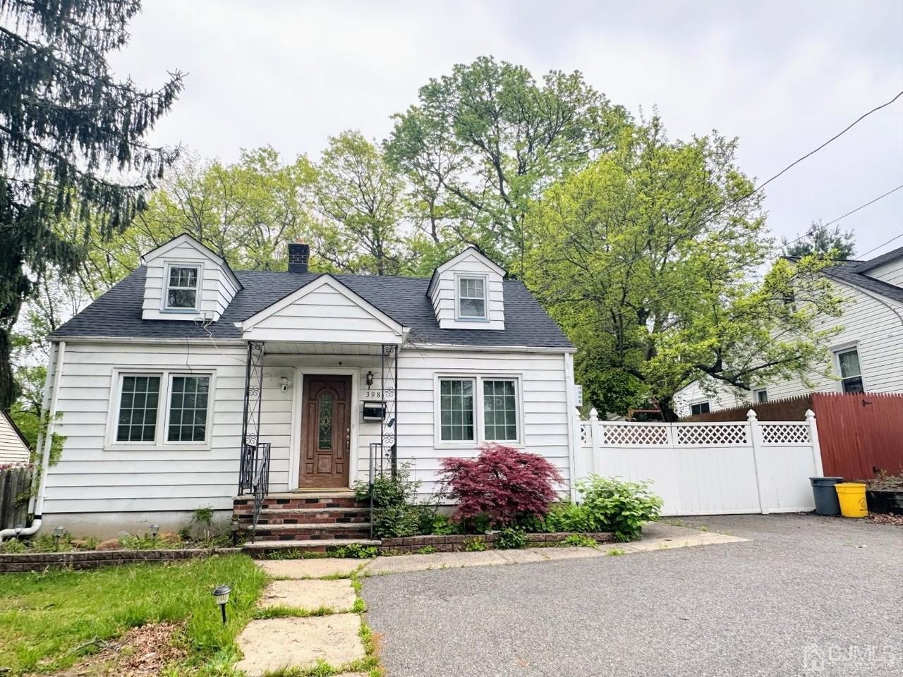 398 Ryders Ln, East Brunswick, NJ 08816 3 Bedroom House for 3,000