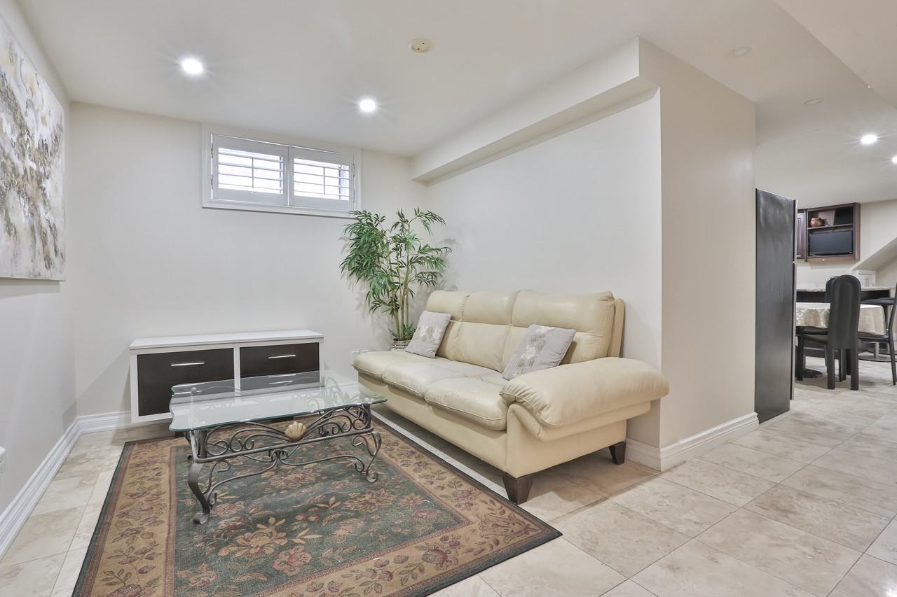 73 Starview Drive - Photo 3 of 17