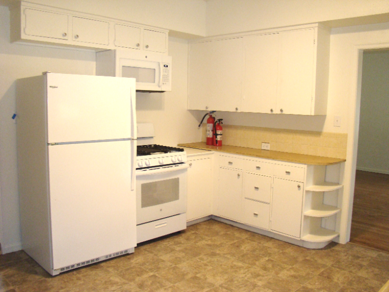 645 S Whitcomb St #A - Photo 7 of 16