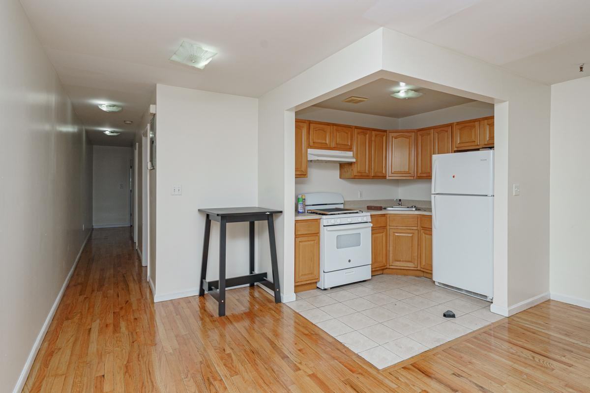 1337 Park Pl #2 - Photo 2 of 16