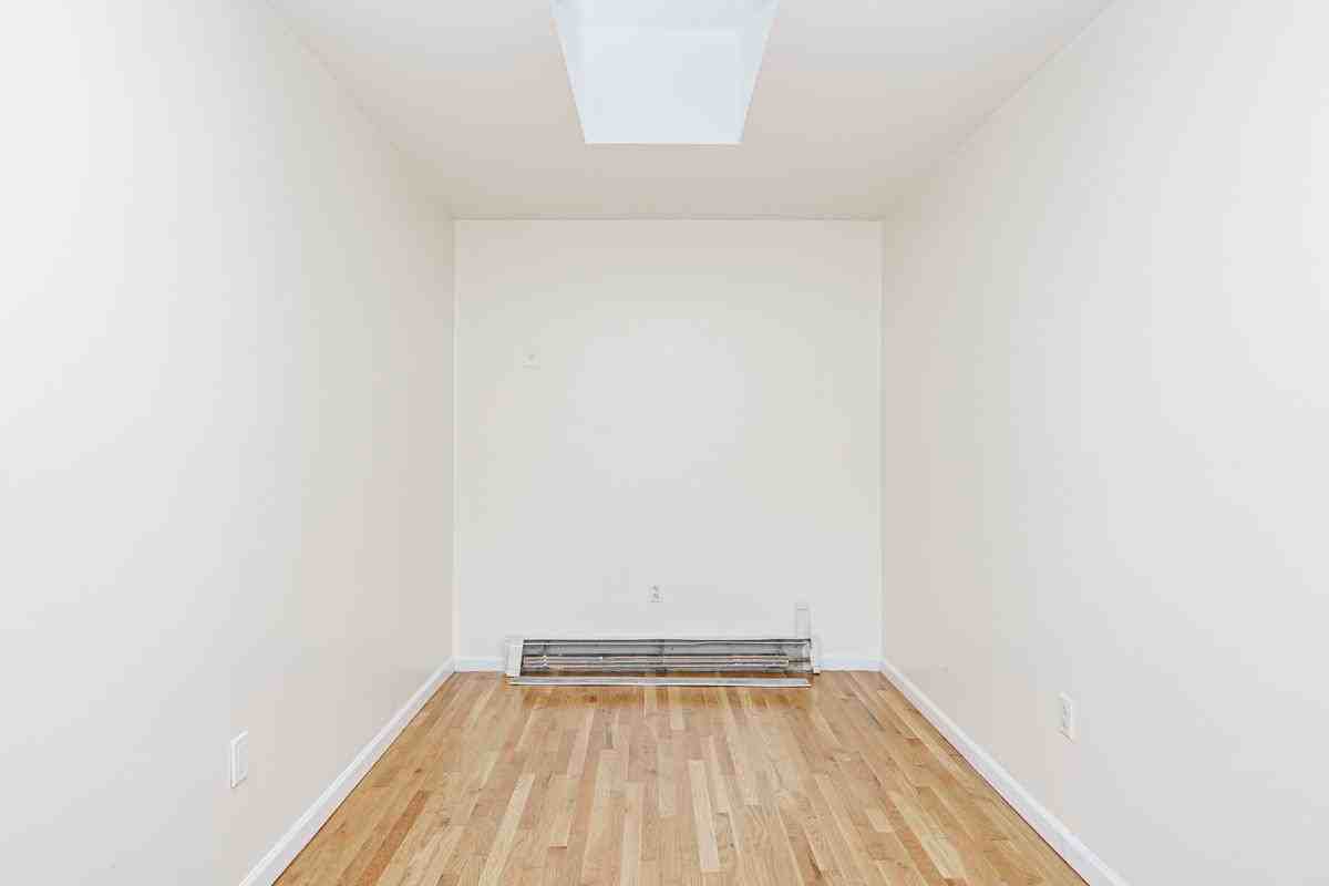 1337 Park Pl #2 - Photo 3 of 16