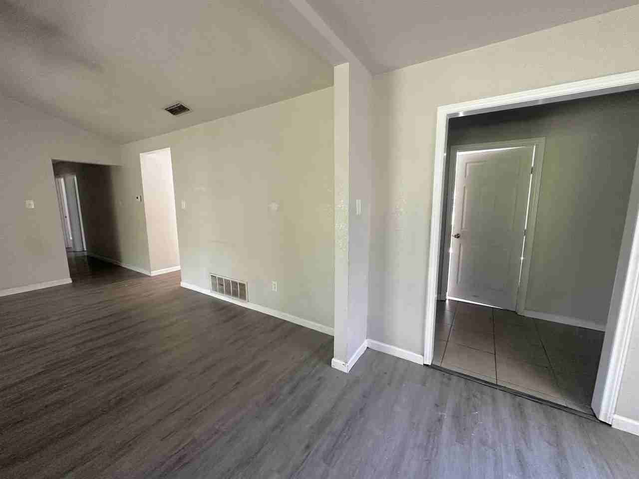 1554 Willowbrook St #1 - Photo 7 of 23