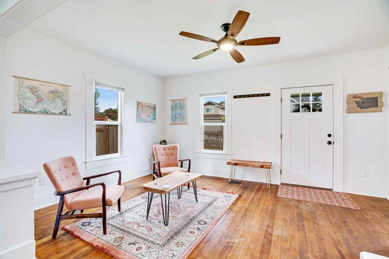 3822 E J St #1 - Photo 3 of 10