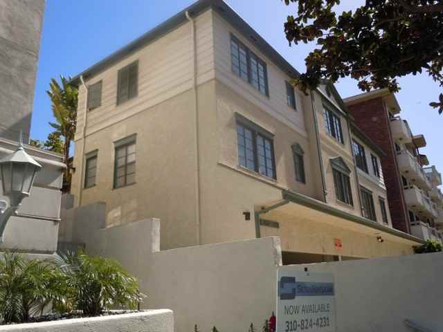 972 Hilgard Avenue (Leasing Office) - Photo 2 of 6