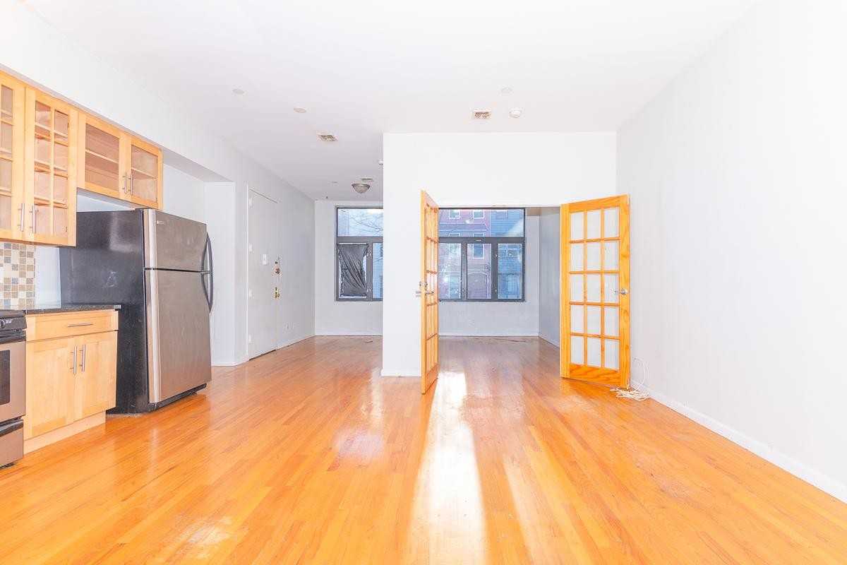 18 Goodwin Pl #1F - Photo 3 of 12