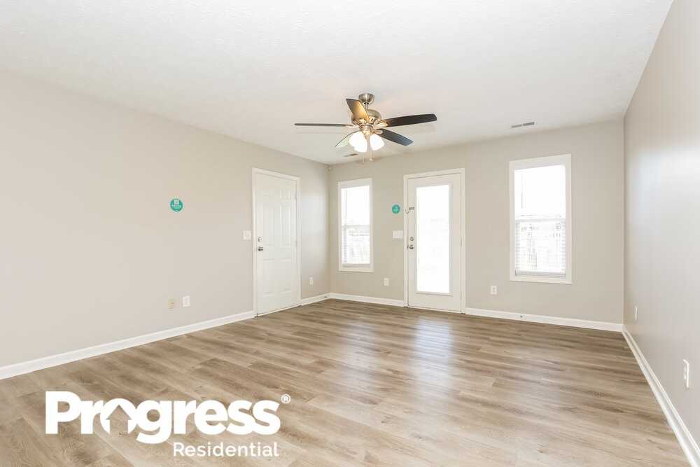 9017 Mutual Dr - Photo 3 of 16