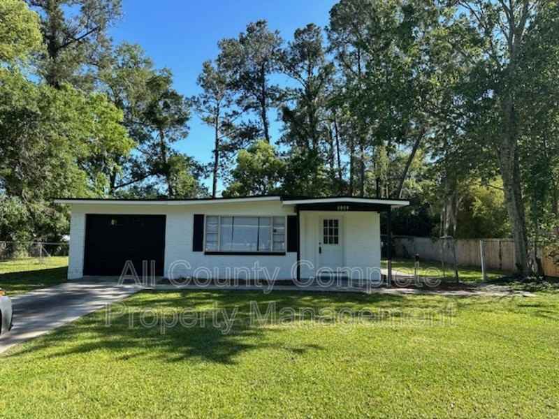 6004 Marsha Dr - Photo 2 of 30