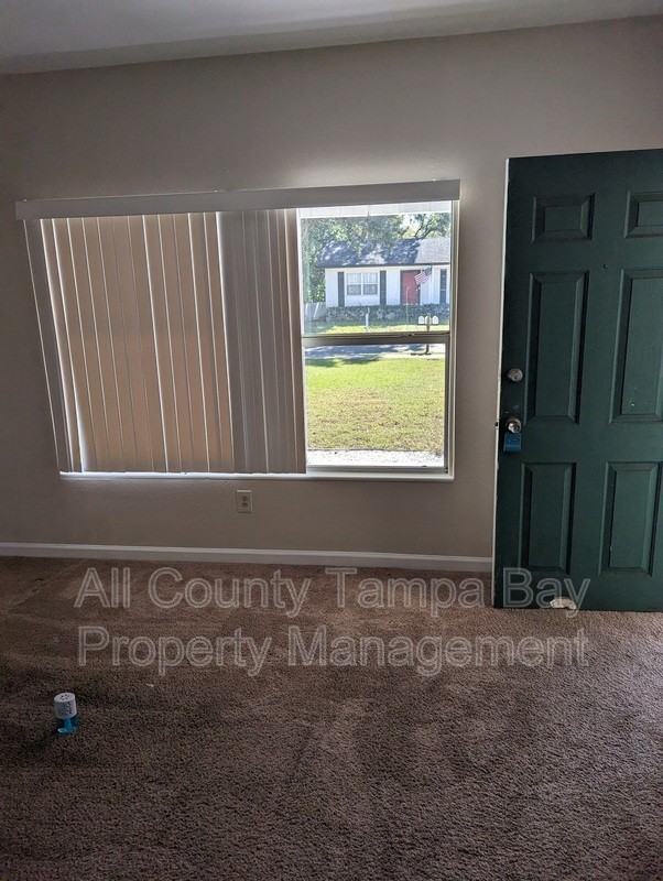 906 Jones St #A - Photo 2 of 12